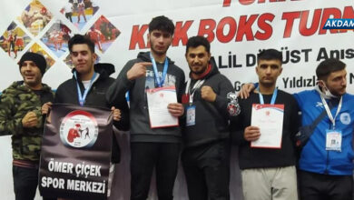 Vanlı kickboksculardan 5 Türkiye şampiyonluğu