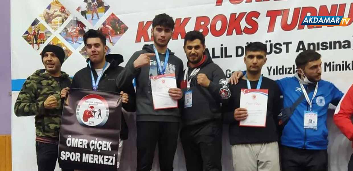 Vanlı kickboksculardan 5 Türkiye şampiyonluğu